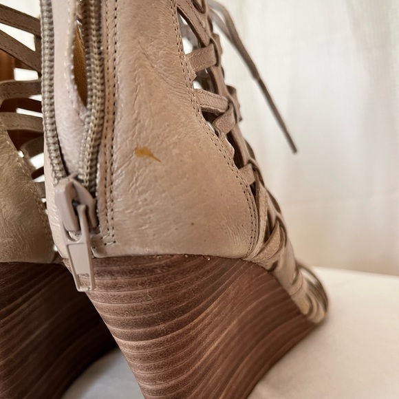 Gladiator cage style wedge - Picture 7 of 7